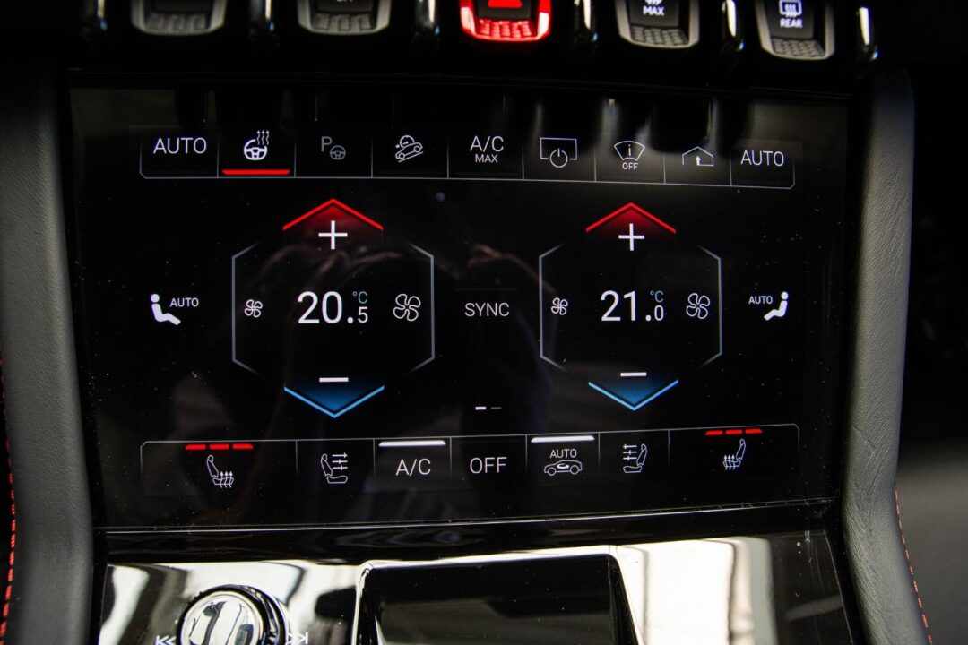 Lamborghini URUS 20