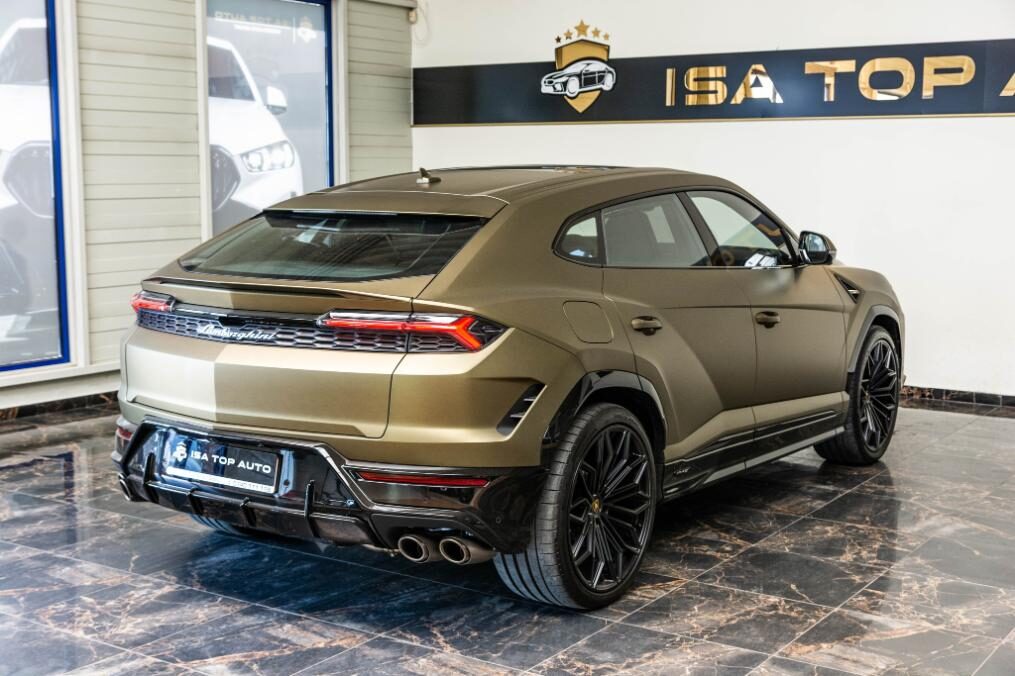Lamborghini URUS