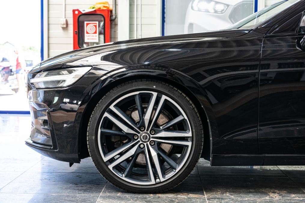 Volvo S60 T5 AWD R-Design