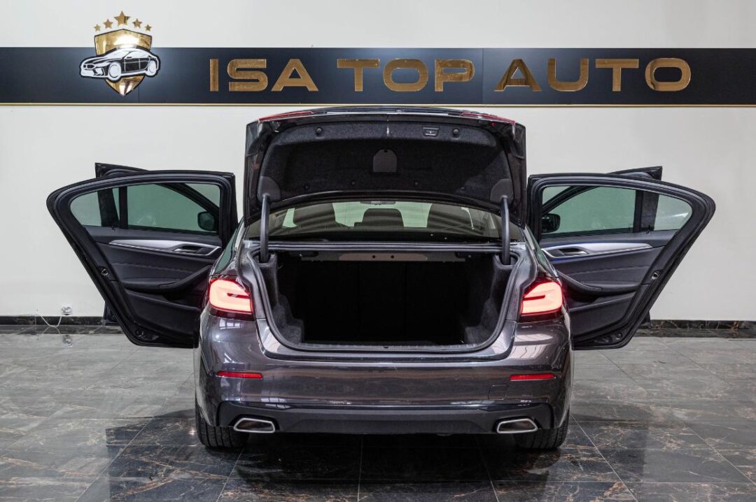 BMW Seria 5 520d Aut. Luxury Line