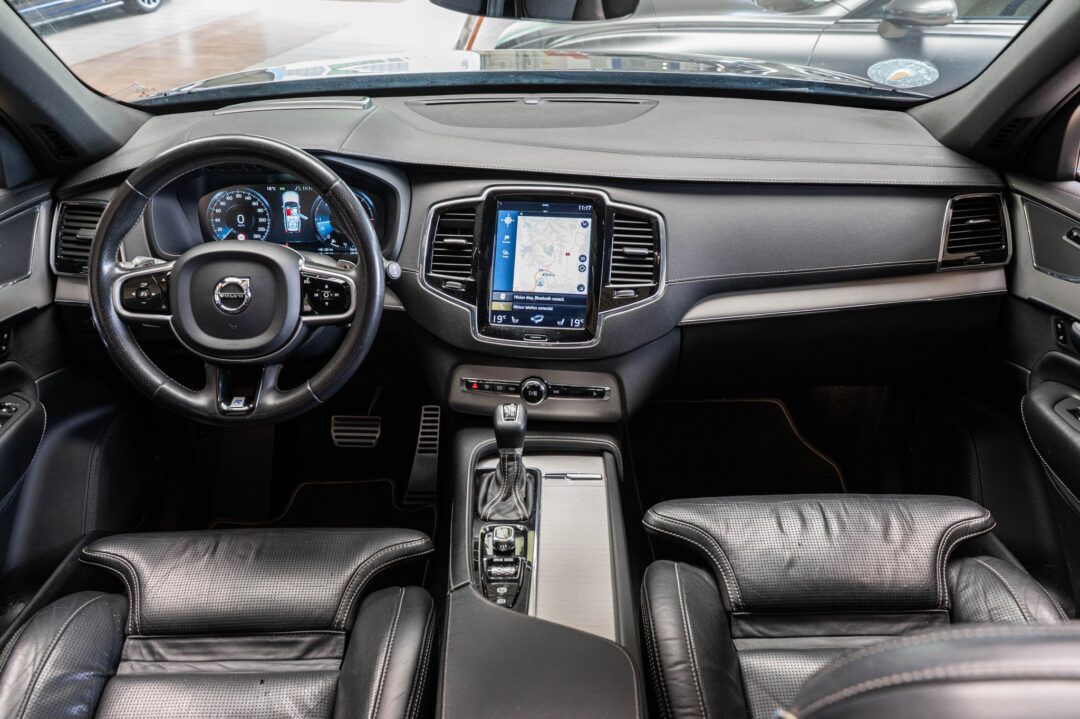 Volvo XC 90 D5 AWD Geartronic RDesign
