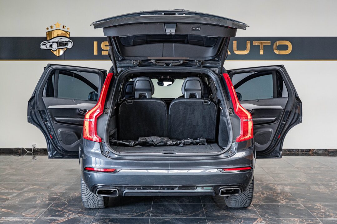 Volvo XC 90 D5 AWD Geartronic RDesign
