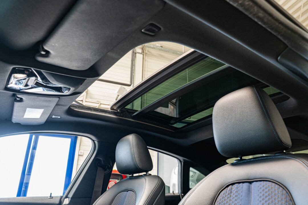 BMW Seria 2 218i Aut. M Sport