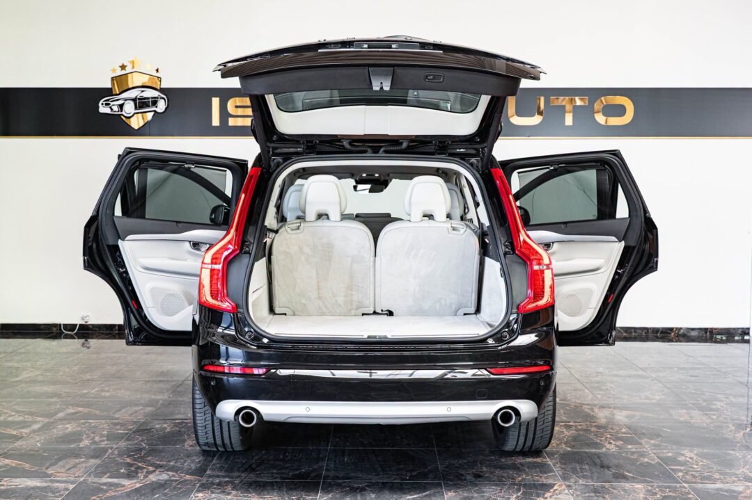 Volvo XC 90 D5 AWD Geartronic Momentum
