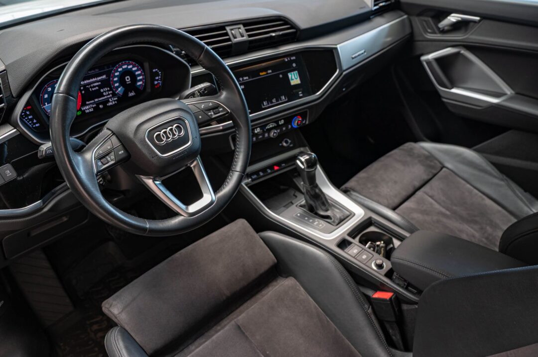 Audi Q3 40 TFSI Quattro S Tronic S Line