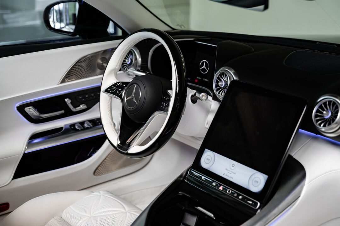 Mercedes-Benz SL 680 Maybach Monogram Series