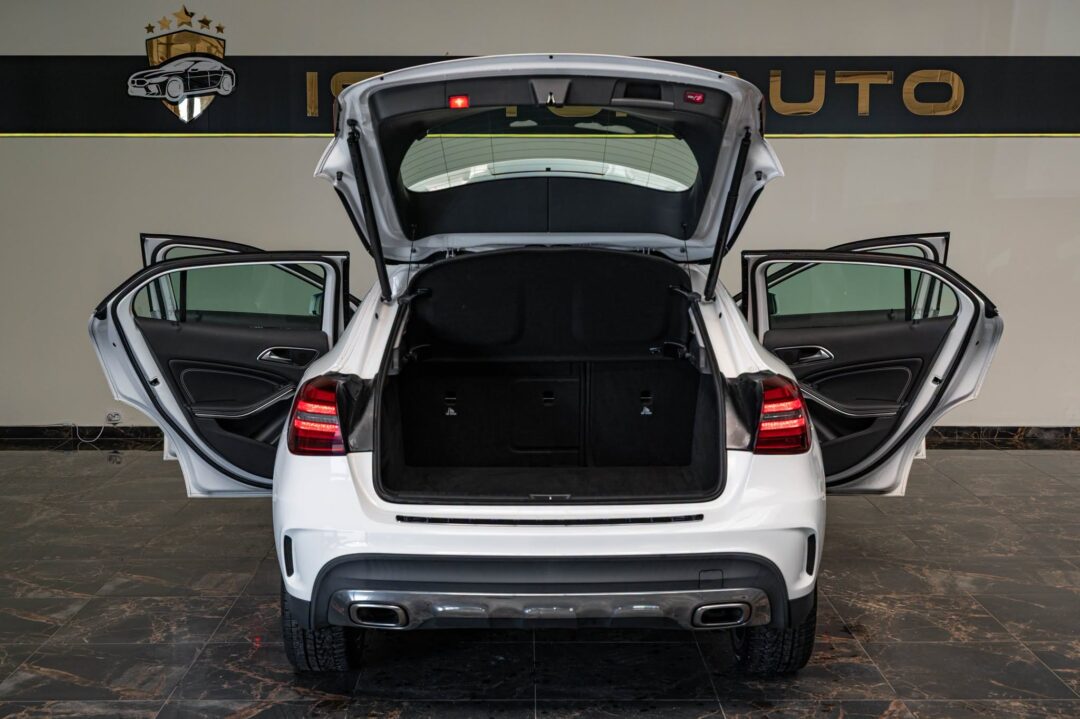 Mercedes-Benz GLA 250 7G-DCT UrbanStyle Edition