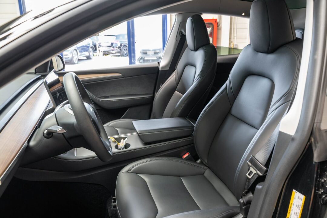 Tesla Model Y Long Range Dual Motor AWD