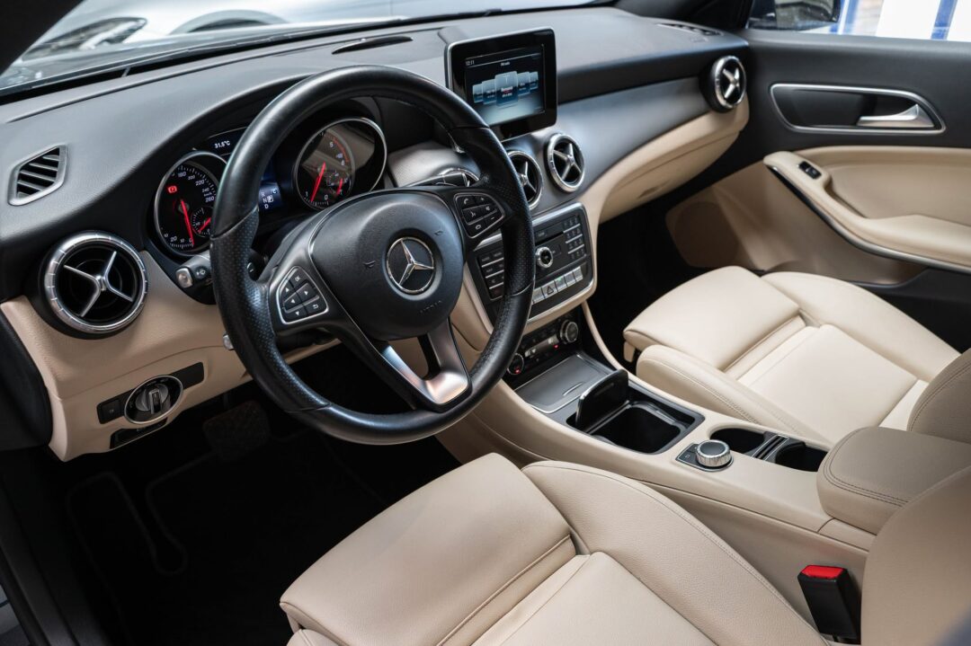Mercedes-Benz CLA 220 D 4Matic 7G-DCT