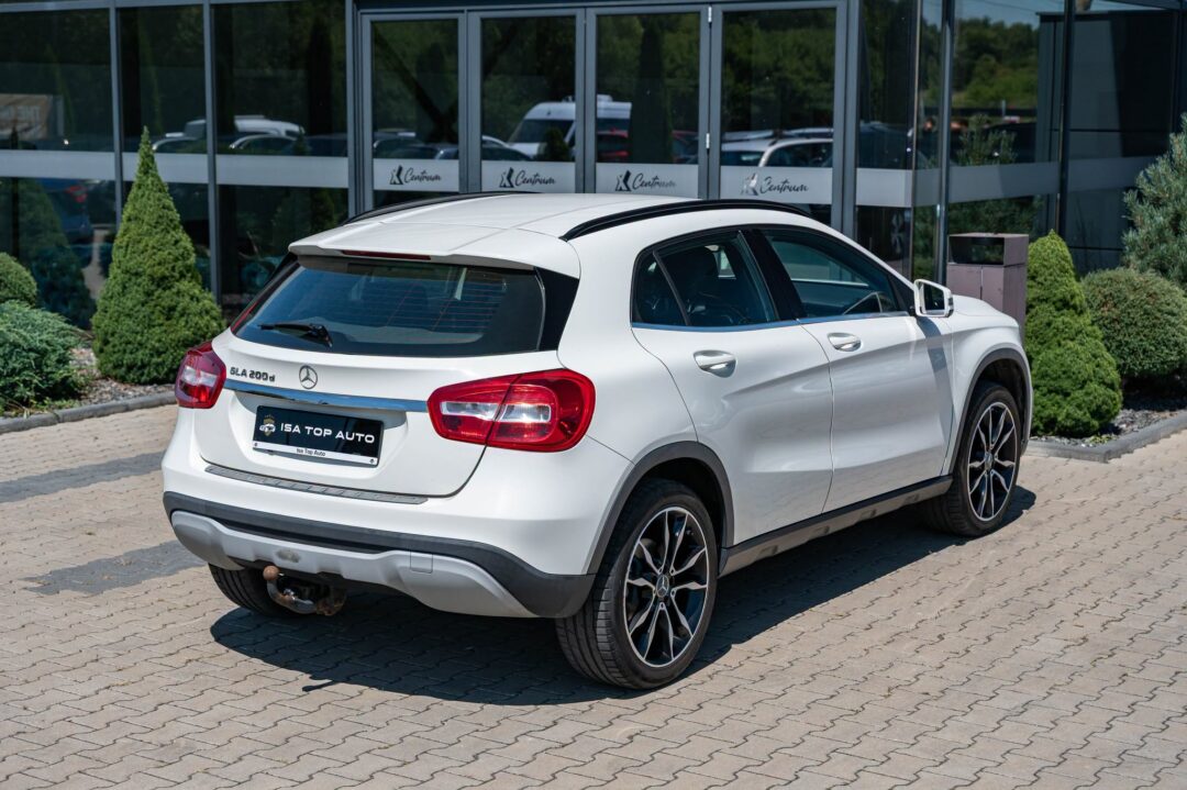 Mercedes-Benz GLA 200 D