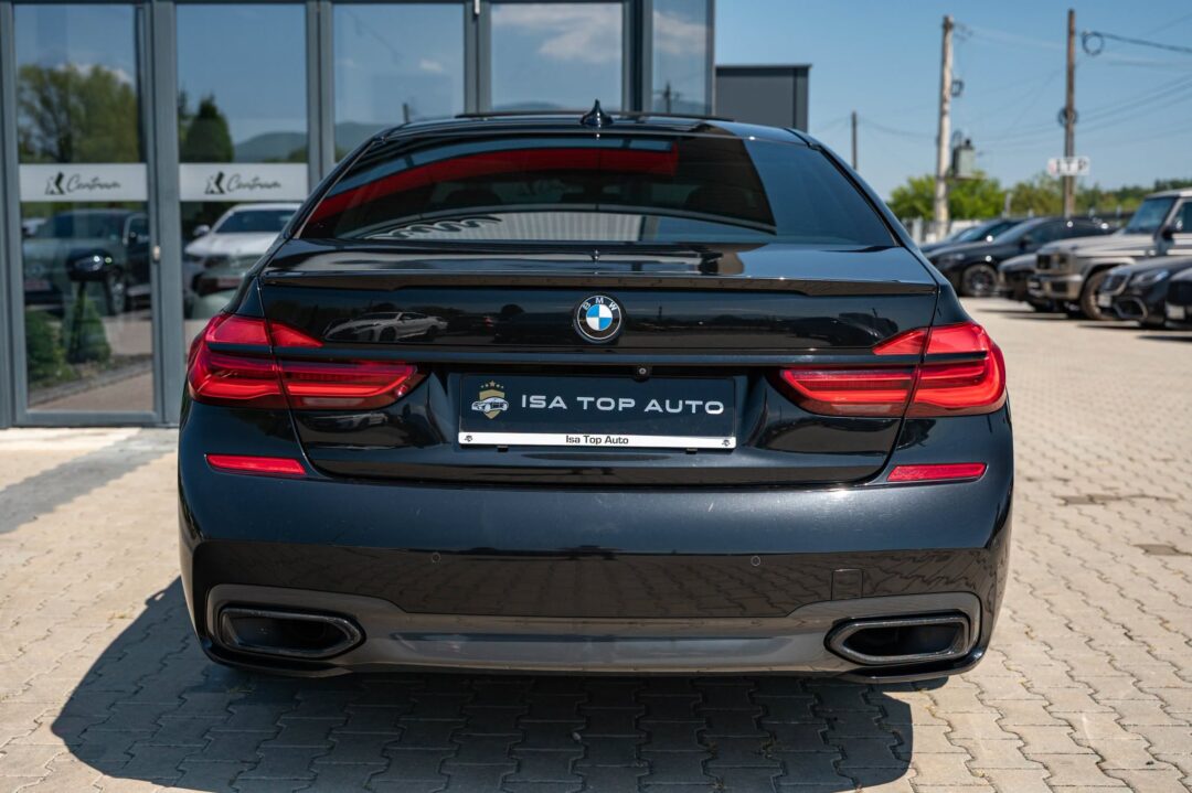 BMW Seria 7 740e IPerformance