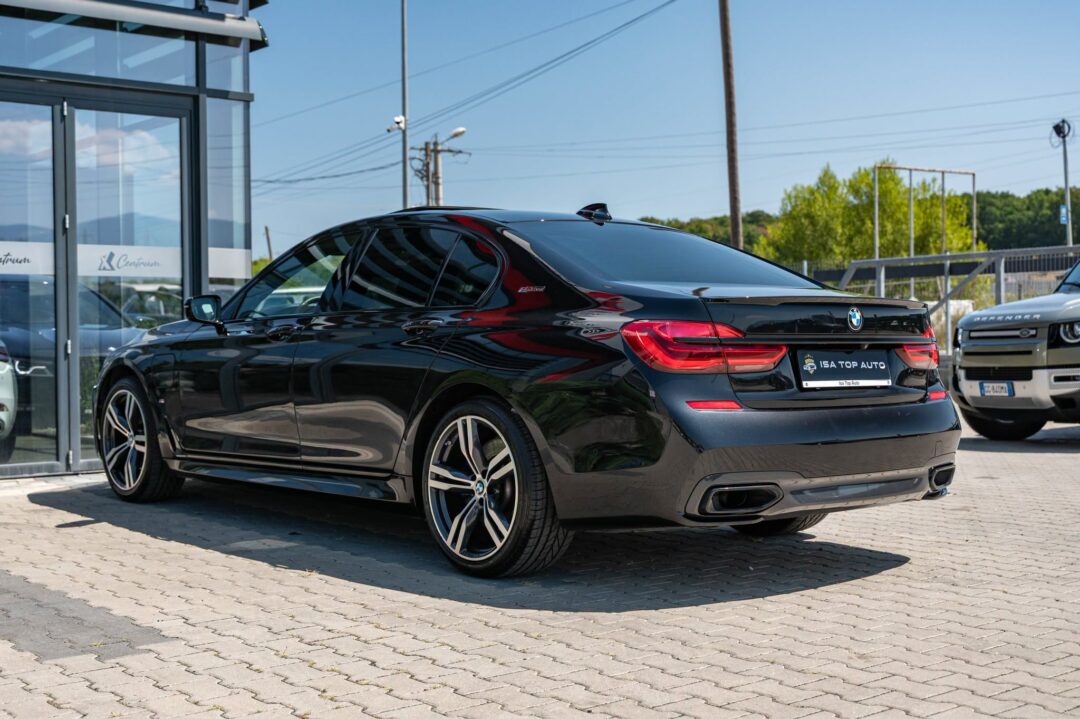BMW Seria 7 740e IPerformance