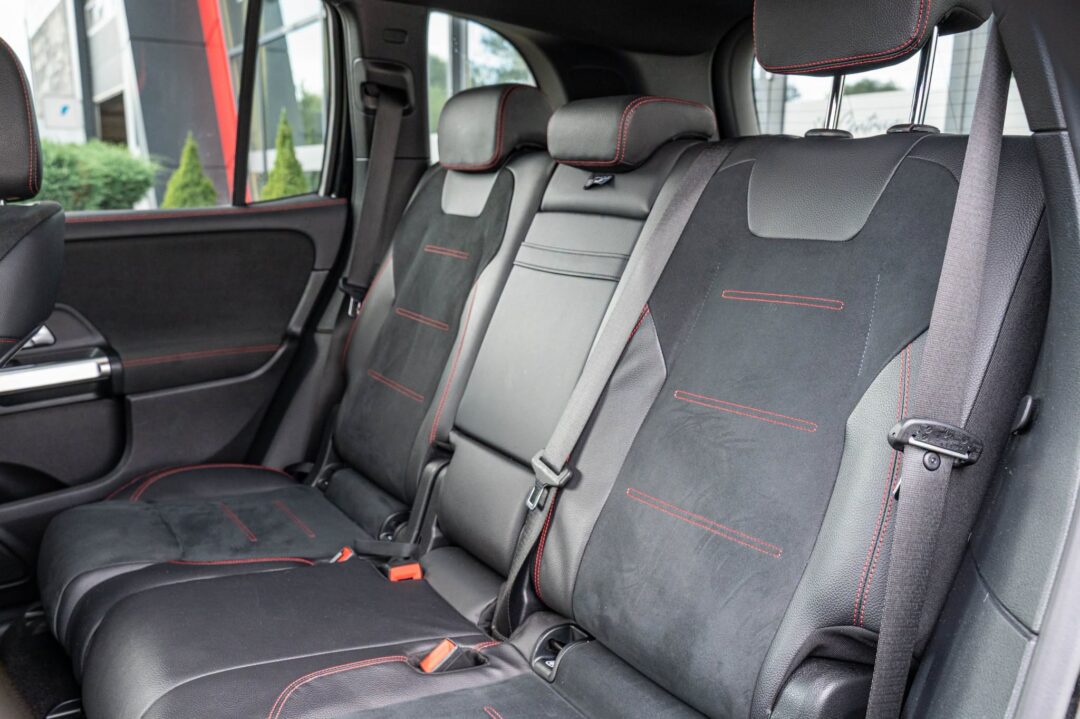 Mercedes-Benz GLB 220 D 4MATIC 8G-DCT AMG Line
