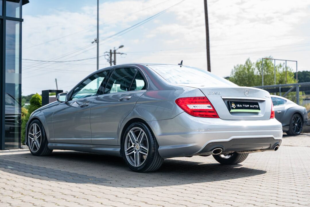Mercedes-Benz C