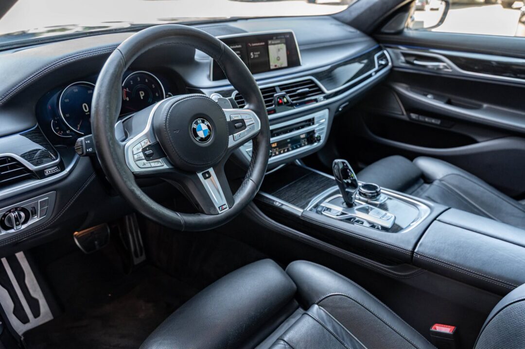 BMW Seria 7 740e IPerformance