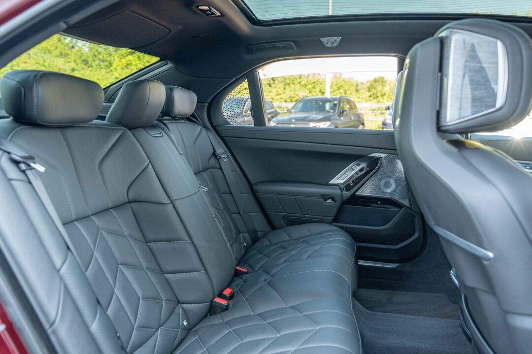 BMW M7 M760e XDrive