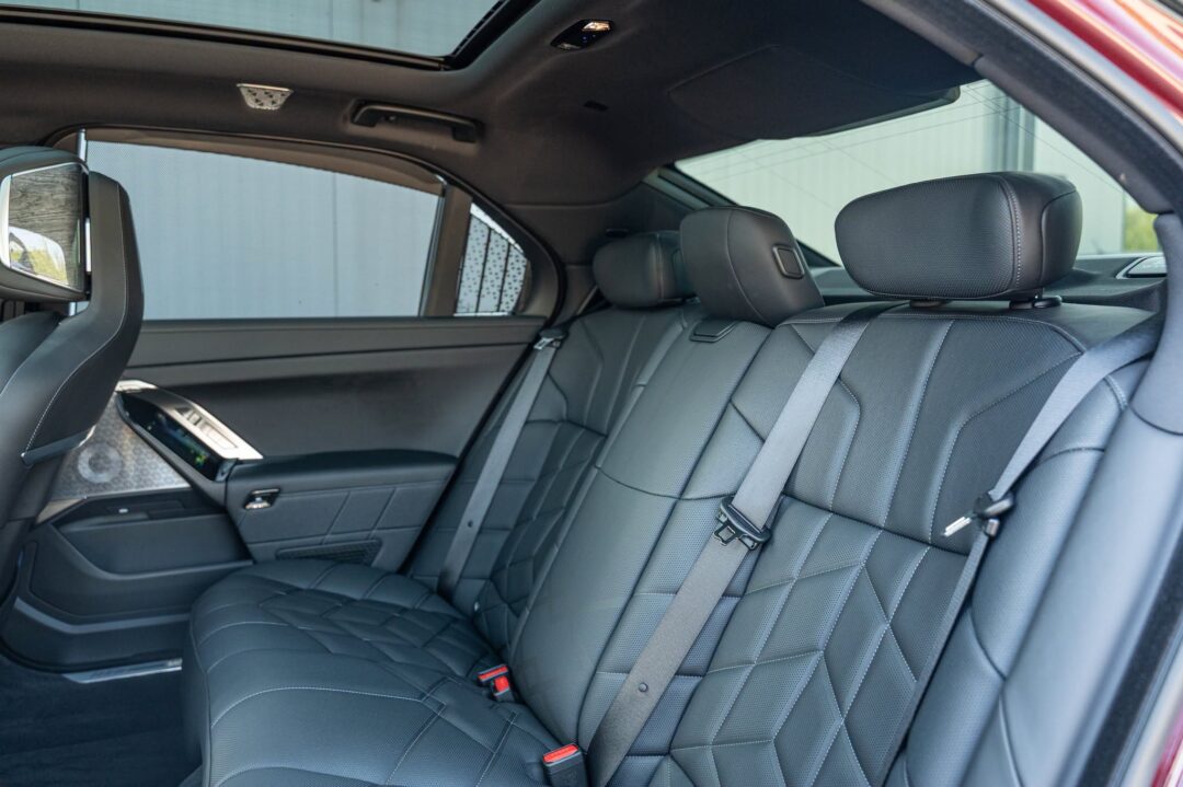 BMW M7 M760e XDrive