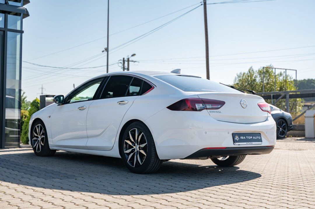 Opel Insignia 1.6 ECOTEC Edition