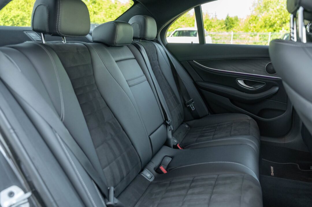 Mercedes-Benz E 300 De 9G-TRONIC AMG Line
