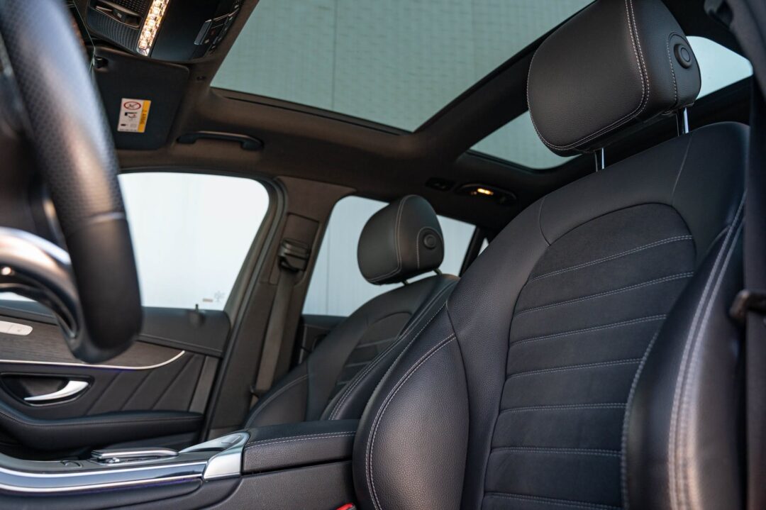 Mercedes-Benz GLC 300 De 4Matic 9G-TRONIC AMG Line
