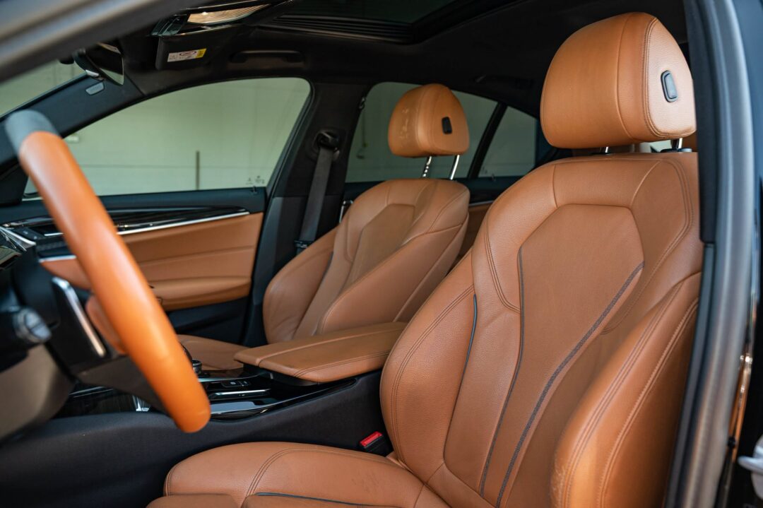 BMW Seria 5 525d Aut. Sport Line