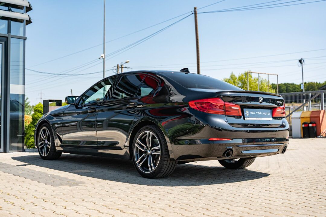 BMW Seria 5 525d Aut. Sport Line
