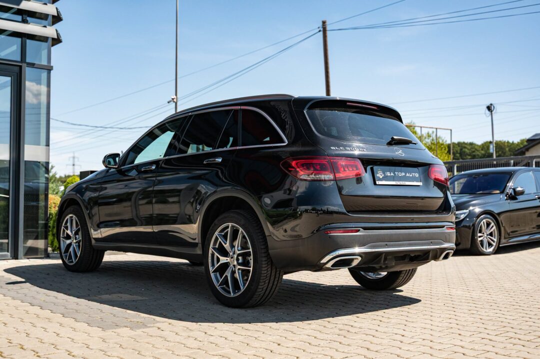 Mercedes-Benz GLC 300 De 4Matic 9G-TRONIC AMG Line