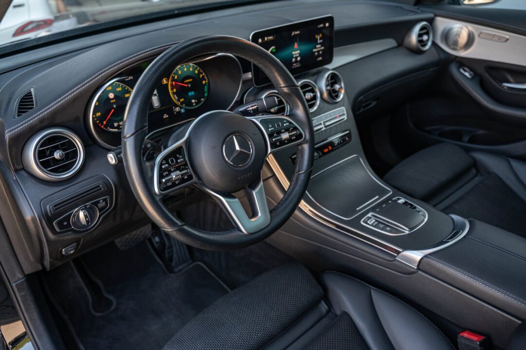 Mercedes-Benz GLC 300 E 4Matic 9G-TRONIC