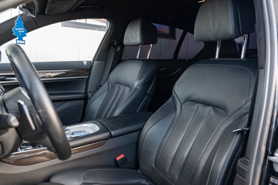 BMW Seria 7 740d XDrive