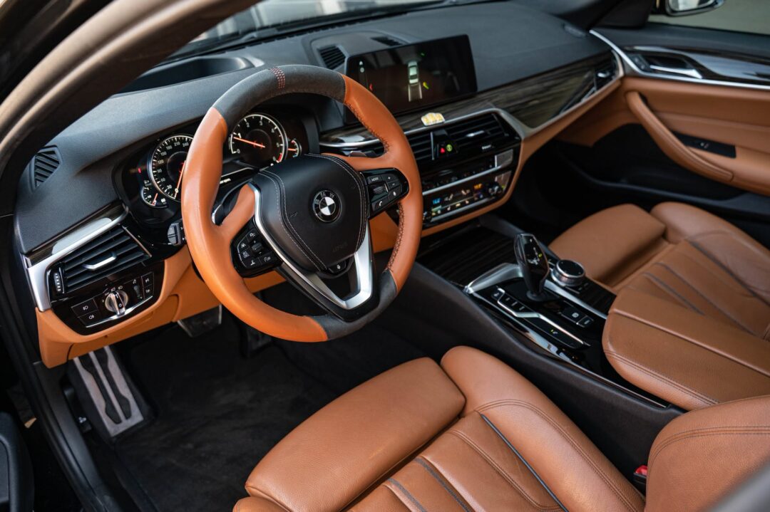 BMW Seria 5 525d Aut. Sport Line