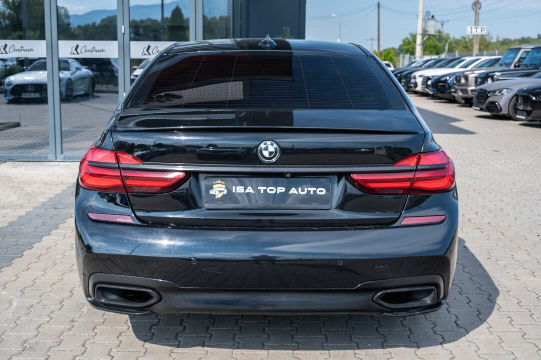 BMW Seria 7 740d XDrive