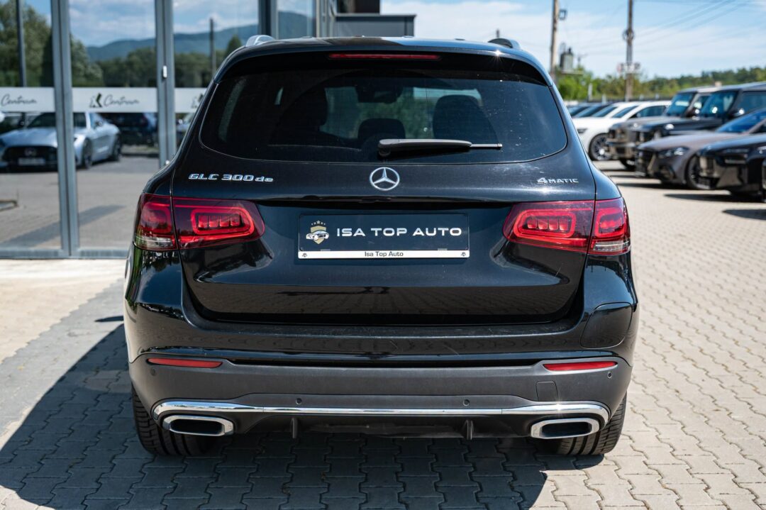 Mercedes-Benz GLC 300 De 4Matic 9G-TRONIC AMG Line