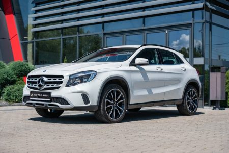 Mercedes-Benz GLA 200 D